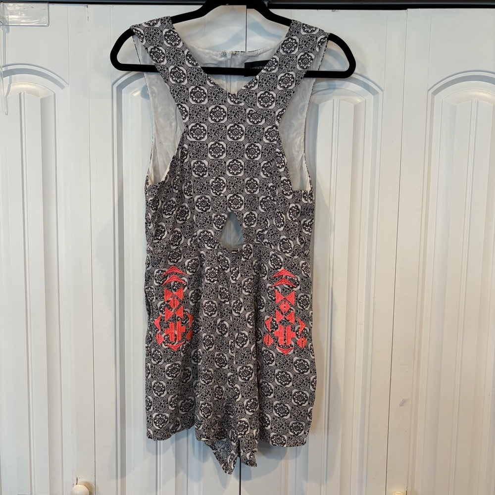 MINKPINK Black And‎ White With Pink Embroidery Romper Size Large